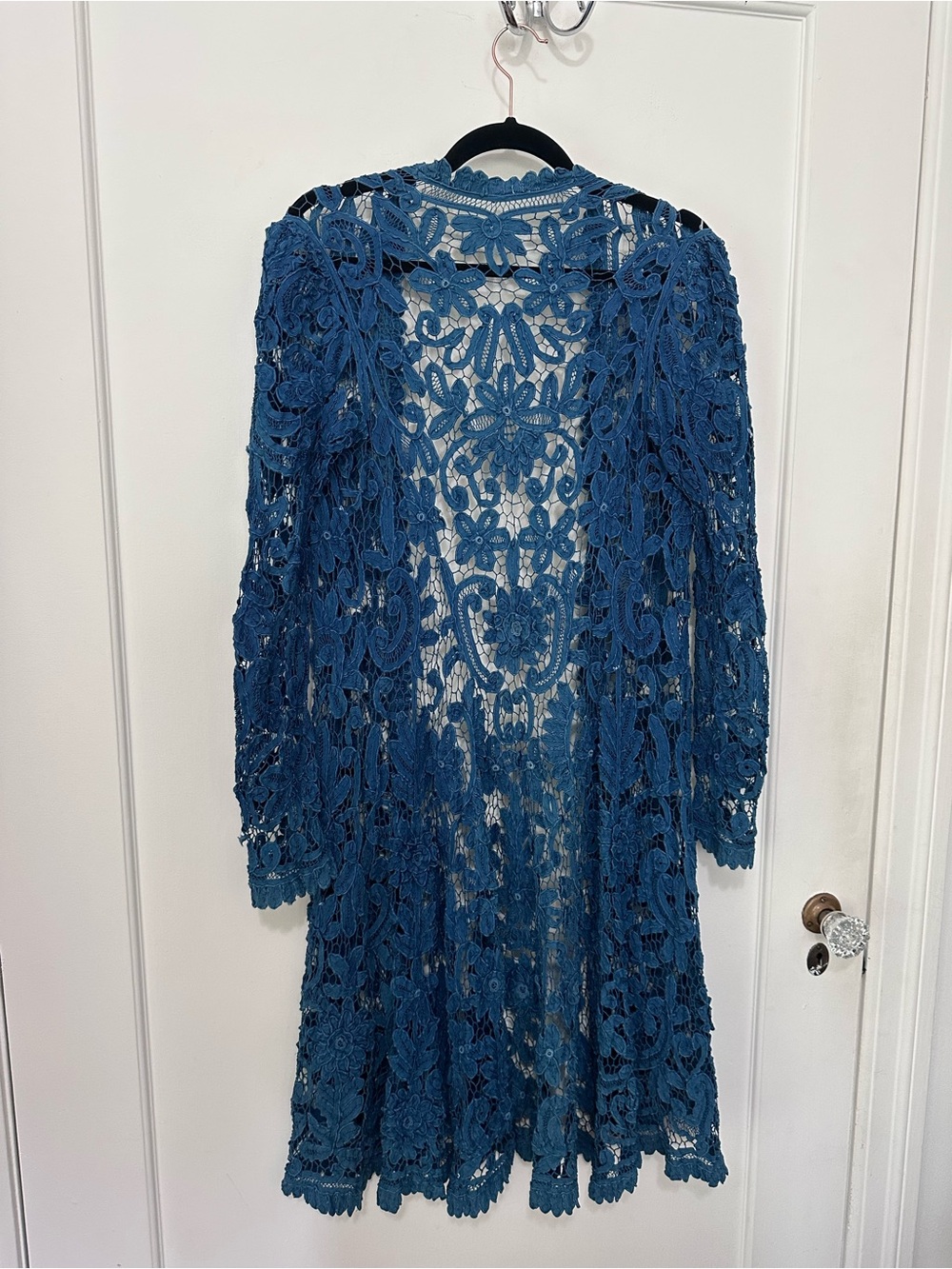 VINTAGE blue crochet/applique long open Cardigan long-sleeve -size S/M - Picture 4 of 12